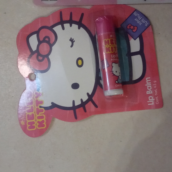Hello Kitty Lip Gloss & Lip Balm Bundle - Picture 2 of 8